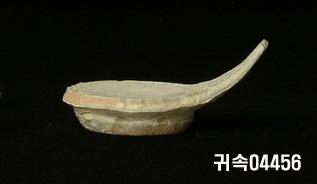 朝鮮 純白磁 鉢 底部片 이미지