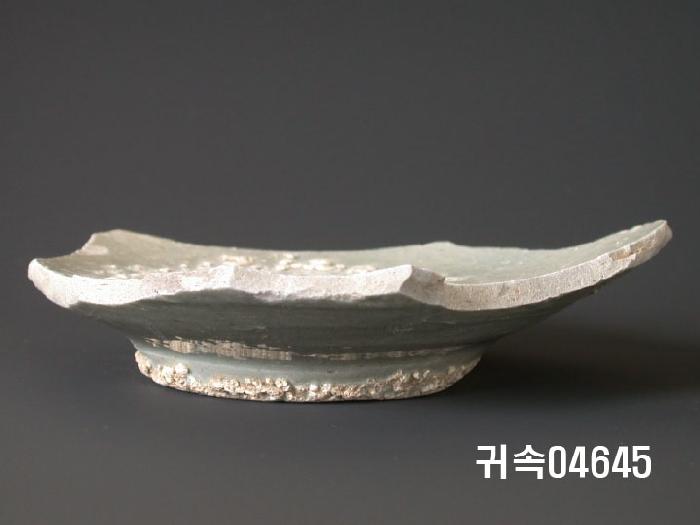 朝鮮 純白磁 楪匙 底部片 이미지