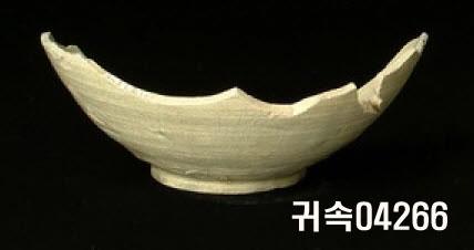 朝鮮 純白磁 鉢 底部片 이미지
