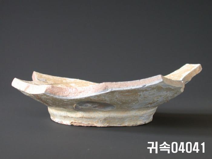 朝鮮 純白磁 鉢 底部片 이미지