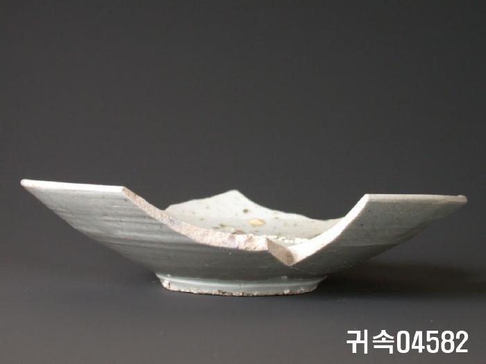 朝鮮 純白磁 楪匙 이미지