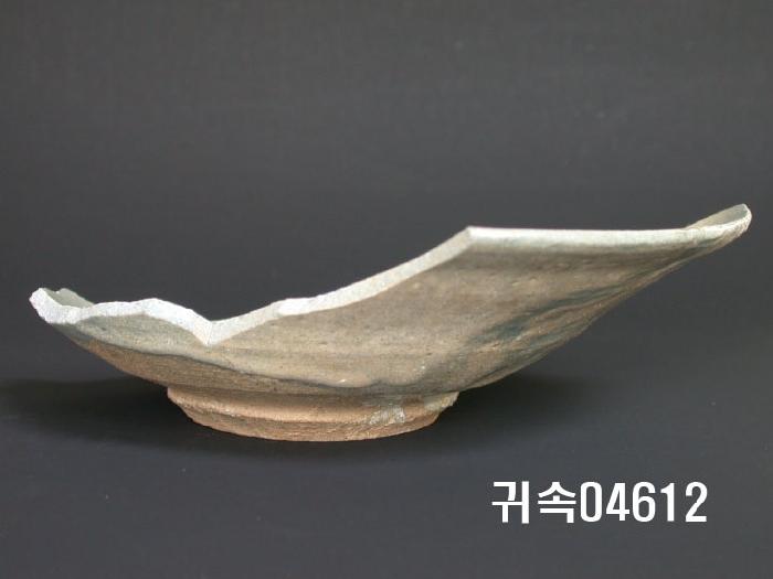 朝鮮 純白磁 楪匙 片 이미지
