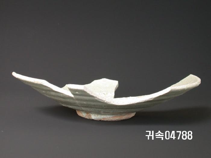 朝鮮 純白磁 楪匙 片 이미지