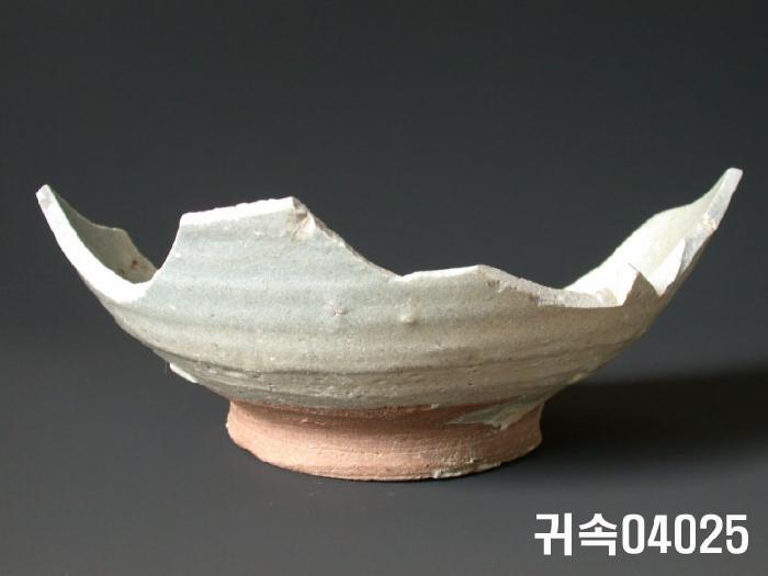 朝鮮 純白磁 鉢 底部片 이미지