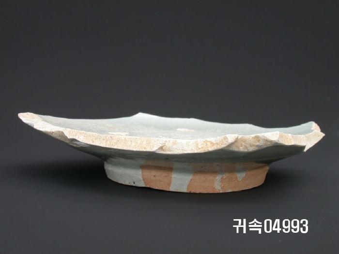 朝鮮 純白磁 楪匙 底部片 이미지