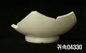 朝鮮 純白磁 鉢 底部片 이미지