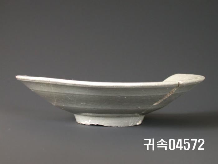 朝鮮 純白磁 楪匙 이미지
