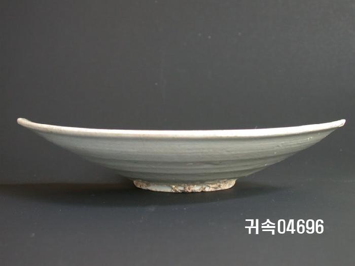 朝鮮 純白磁 楪匙 片 이미지