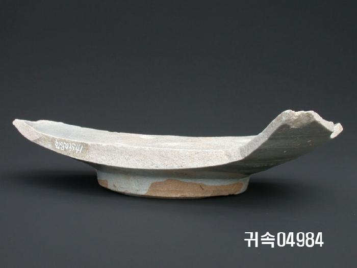 朝鮮 純白磁 楪匙 底部片 이미지