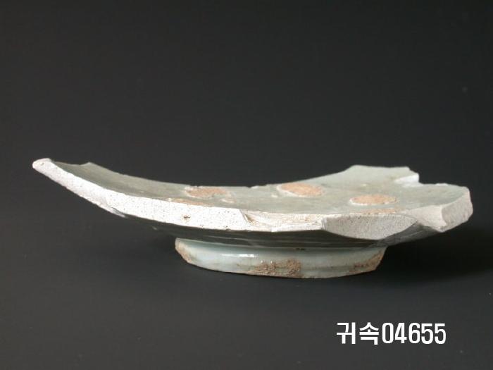 朝鮮 純白磁 楪匙 底部片 이미지