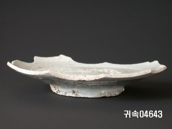 朝鮮 純白磁 楪匙 片 이미지
