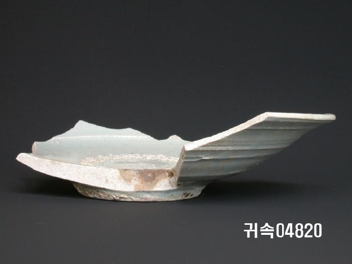 朝鮮 純白磁 楪匙 片 이미지