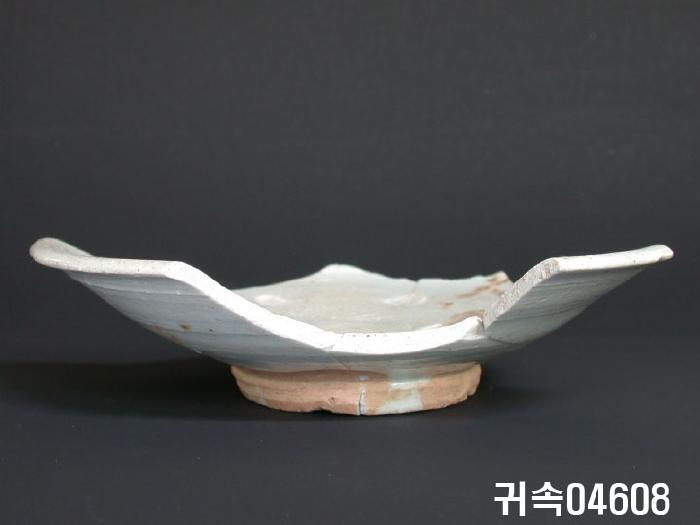 朝鮮 純白磁 楪匙 片 이미지