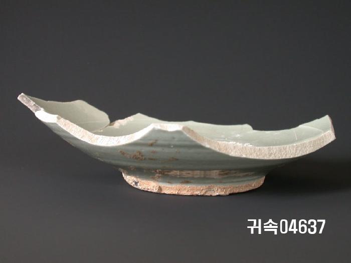 朝鮮 純白磁 楪匙 片 이미지