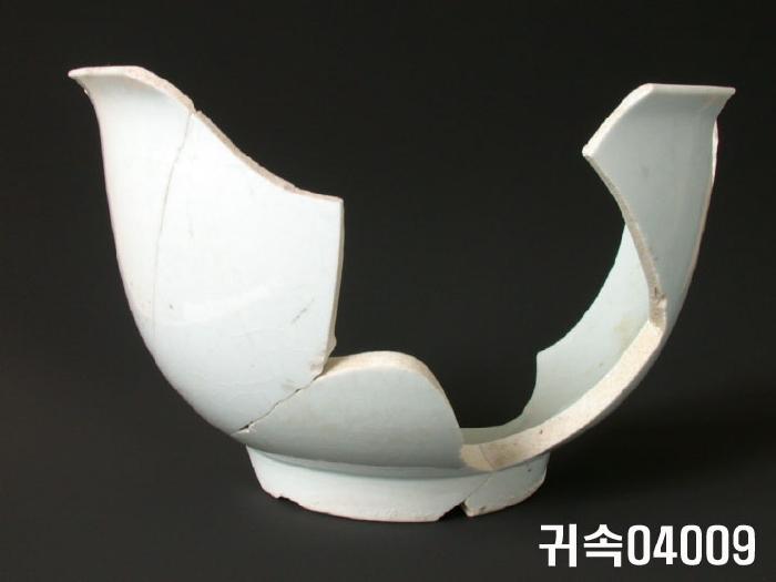 朝鮮 純白磁 鉢片 이미지