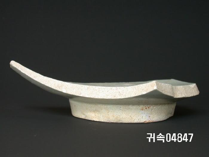 朝鮮 純白磁  접시底部片 이미지