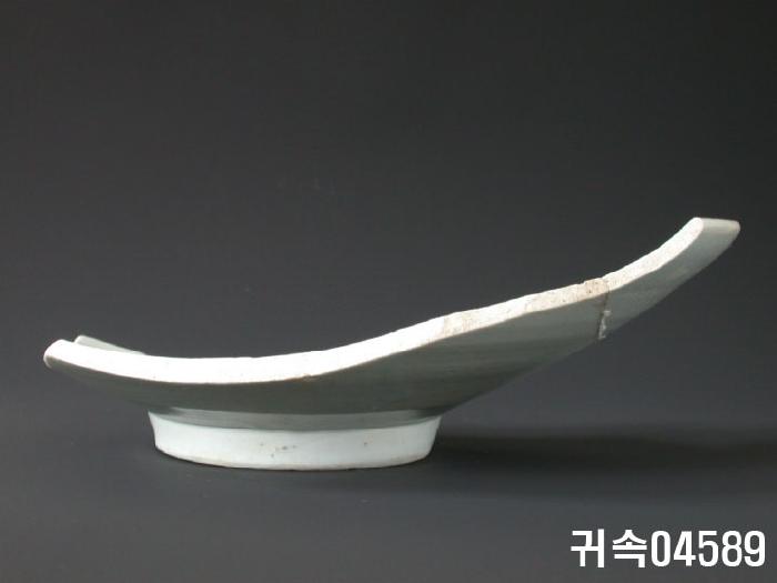朝鮮 純白磁 楪匙 片 이미지