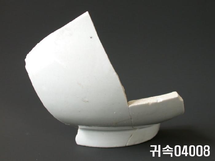 朝鮮 純白磁 鉢片 이미지