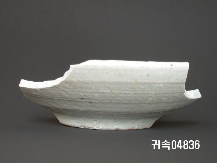 朝鮮 純白磁 楪匙 片 이미지