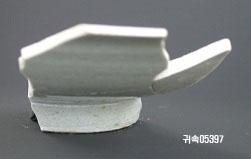 朝鮮 純白磁 楪匙 片 이미지