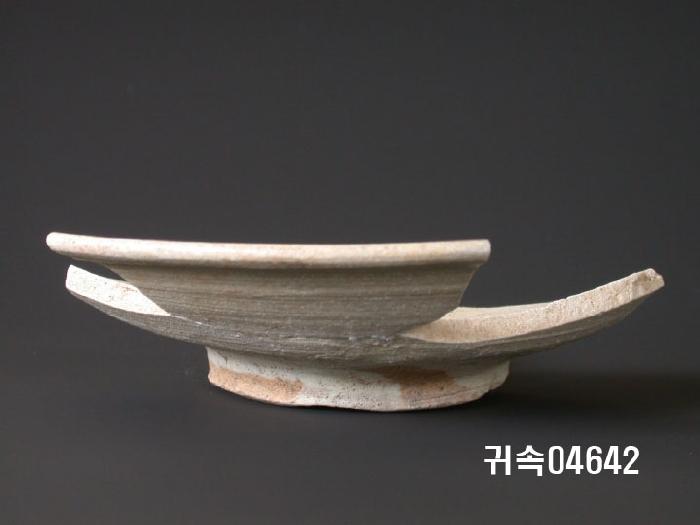 朝鮮 純白磁 楪匙 片 이미지