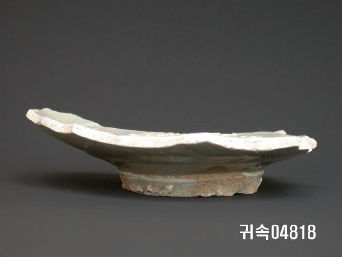 朝鮮 純白磁  접시底部片 이미지