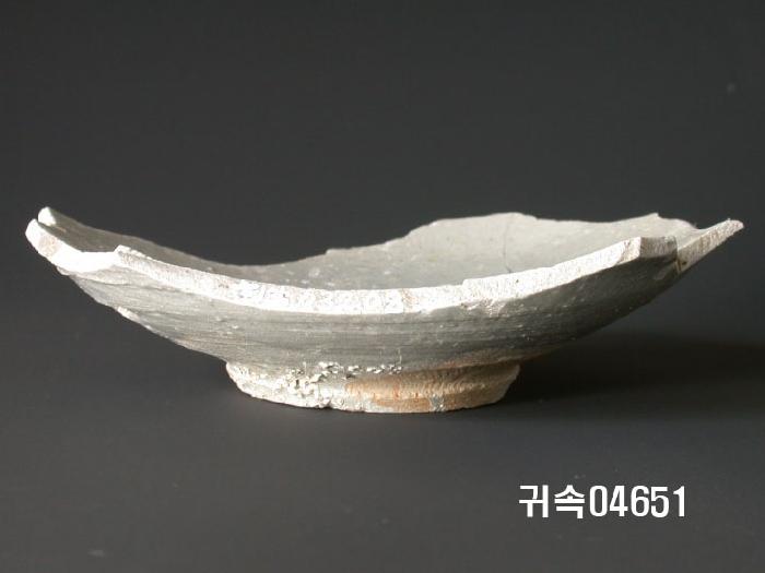 朝鮮 純白磁 楪匙 底部片 이미지