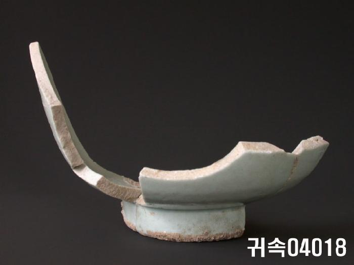 朝鮮 純白磁 鉢片 이미지