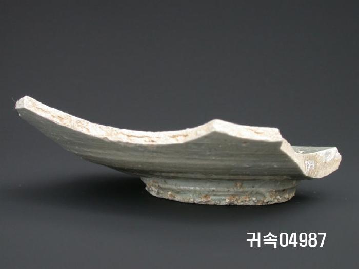 朝鮮 純白磁 楪匙 底部片 이미지