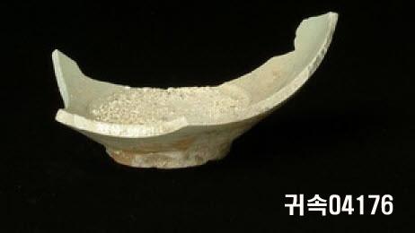 朝鮮 純白磁 鉢 底部片 이미지