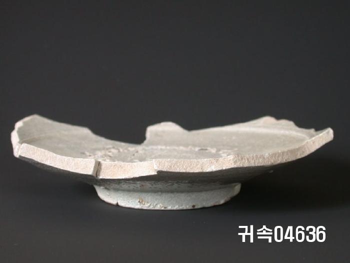 朝鮮 純白磁 楪匙 片 이미지