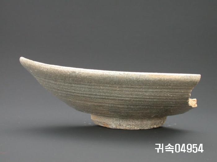 朝鮮 純白磁 楪匙 片 이미지