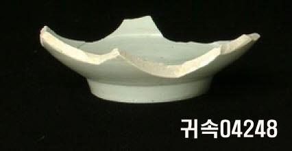 朝鮮 純白磁 鉢 底部片 이미지