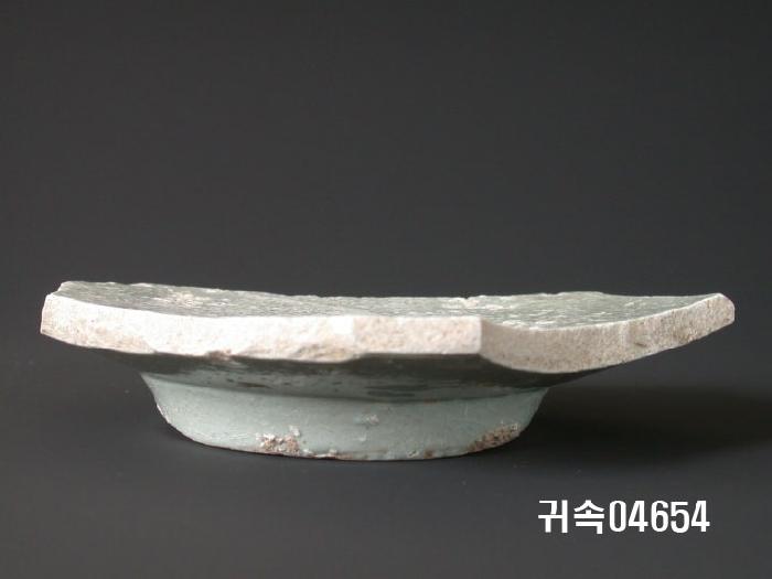 朝鮮 純白磁 楪匙 底部片 이미지