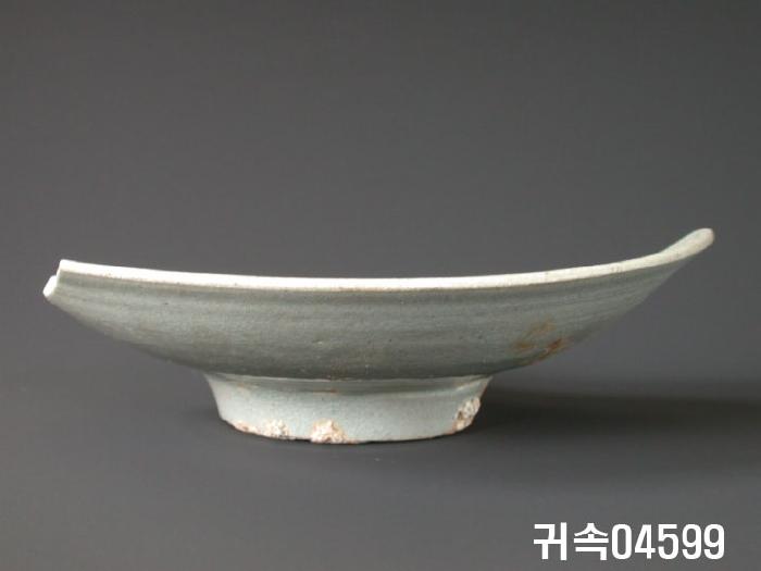 朝鮮 純白磁 楪匙 片 이미지