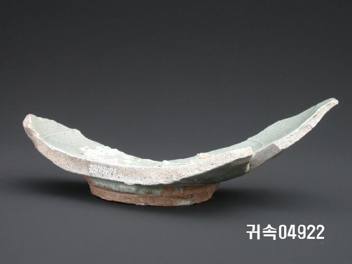 朝鮮 純白磁  접시底部片 이미지