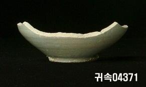 朝鮮 純白磁 鉢 底部片 이미지