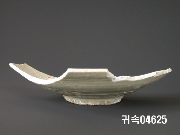 朝鮮 純白磁 楪匙 片 이미지