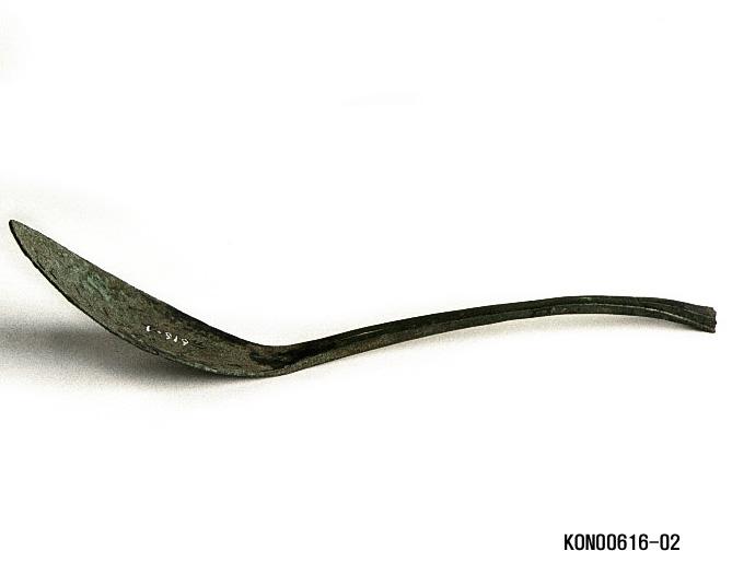 청동 숟가락