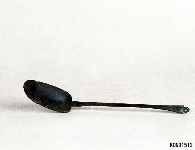 청동 숟가락